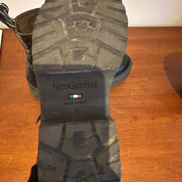 NeroGiardini Crocodile print combat boots - Picture 5 of 6